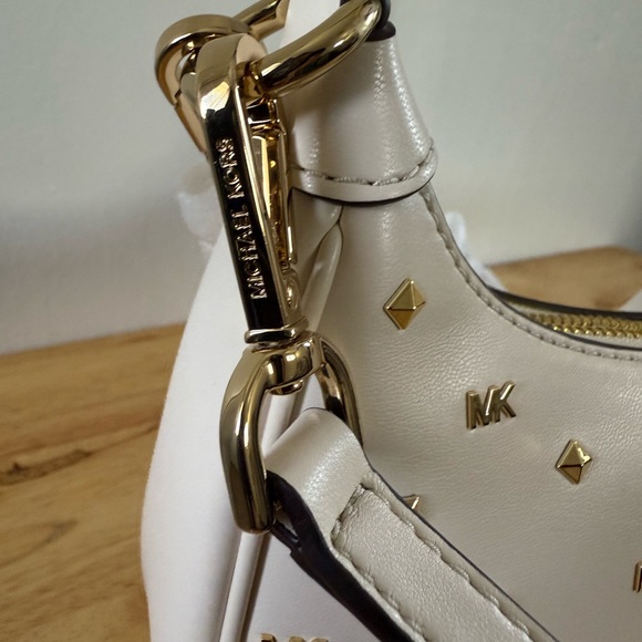 Michael Kors White and Gold Shoulder Bag with Studded Design - Picture 5 of 8